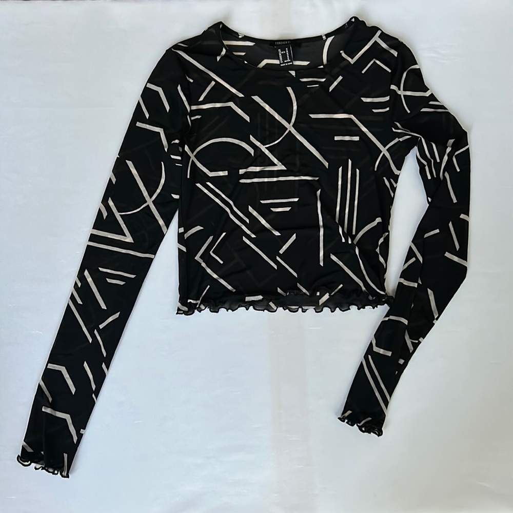 Forever 21 Black & White Sheer Long Sleeve Top in Size Medium
